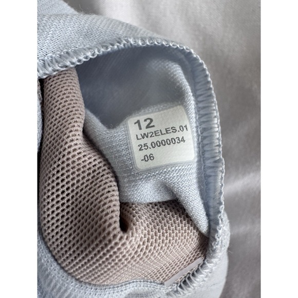 New Lululemon Flow Y Bra Size 12 Starch Stretchy Workout Yoga Bra NWT - Picture 8 of 9